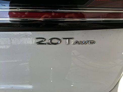 Used 2020 Lincoln Nautilus Reserve image 7