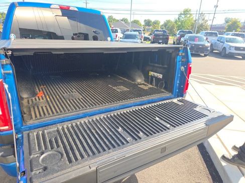 Used 2019 Ford F150 XLT w/ Equipment Group 302A Luxury AWD/4WD image 9