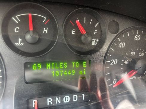 Used 2006 Ford Taurus SE FWD image 12