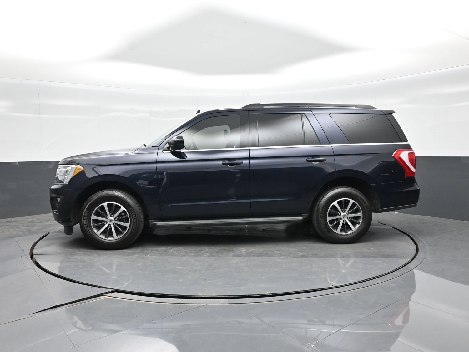 Used 2021 Ford Expedition XLT RWD image 7