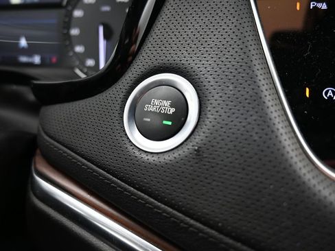 Used 2023 Cadillac XT5 Premium Luxury image 13