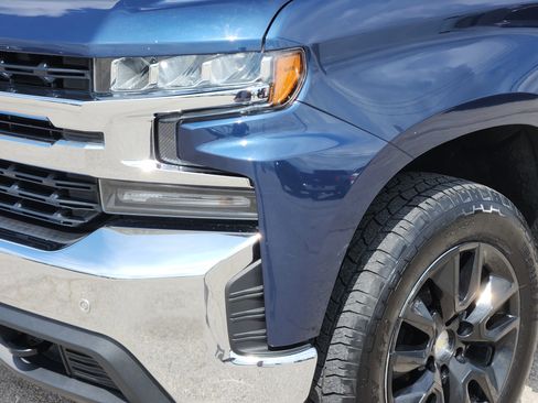Used 2020 Chevrolet Silverado 1500 LT w/ Texas Edition AWD/4WD image 8
