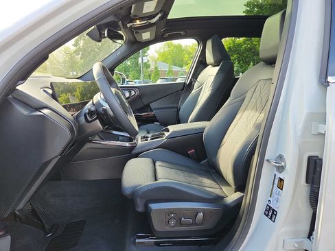 Used 2026 BMW X3 xDrive30i w/ Convenience Package AWD/4WD image 13
