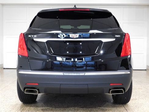 Used 2017 Cadillac XT5 FWD image 5