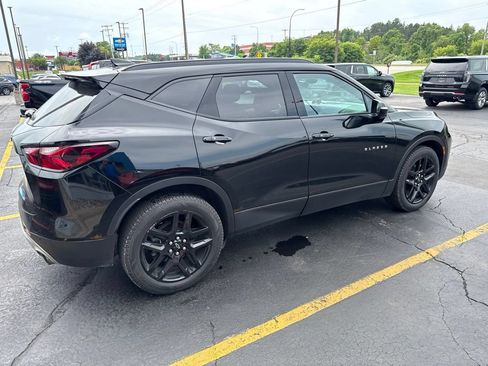 Used 2022 Chevrolet Blazer LT w/ Sound & Technology Package AWD/4WD image 7
