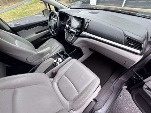 Used 2019 Honda Odyssey EX-L image 2