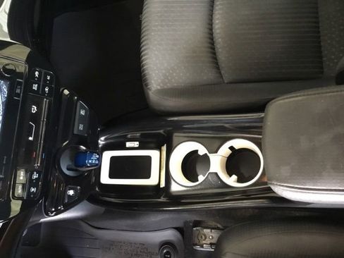 Used 2017 Toyota Prius Three w/ Protection Package image 29