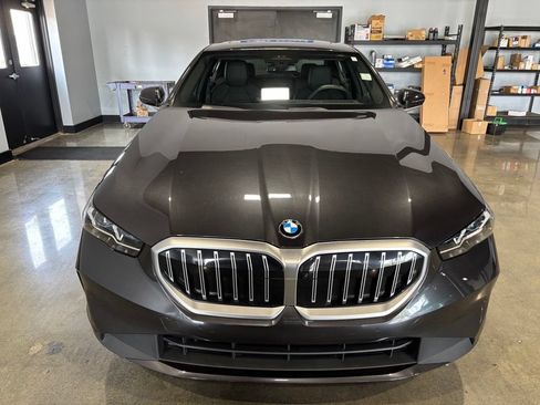 Used 2026 BMW 530i xDrive AWD/4WD image 3