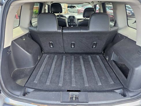 Used 2015 Jeep Patriot High Altitude AWD/4WD image 16