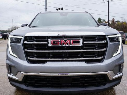 Used 2024 GMC Acadia Elevation image 12