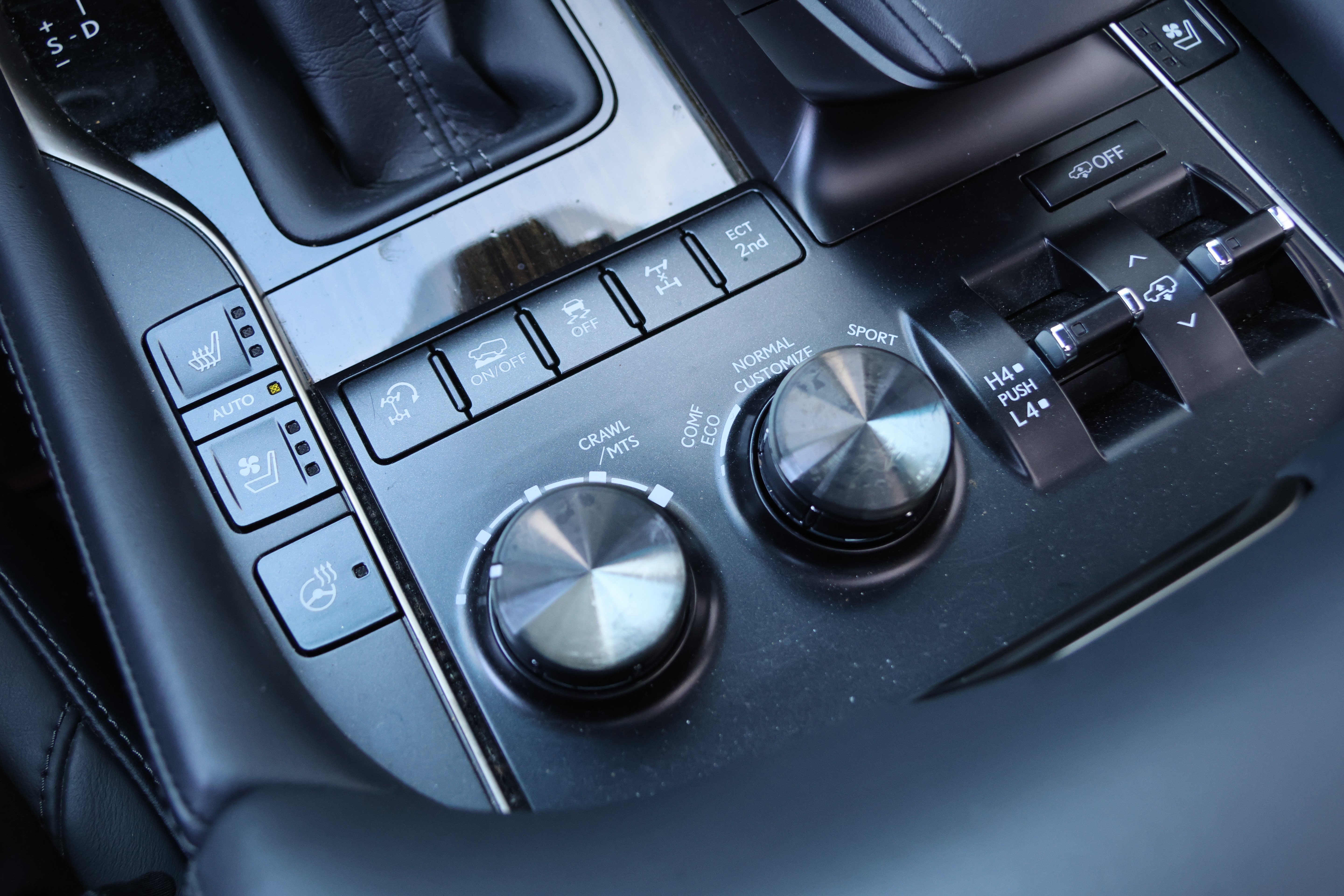 Used 2021 Lexus LX 570 4WD w/ Inspiration Series #2 image 28