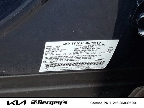 Used 2020 Ford Explorer XLT w/ Equipment Group 202A AWD/4WD image 29