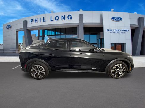 Certified 2024 Ford Mustang Mach-E Select AWD/4WD image 6