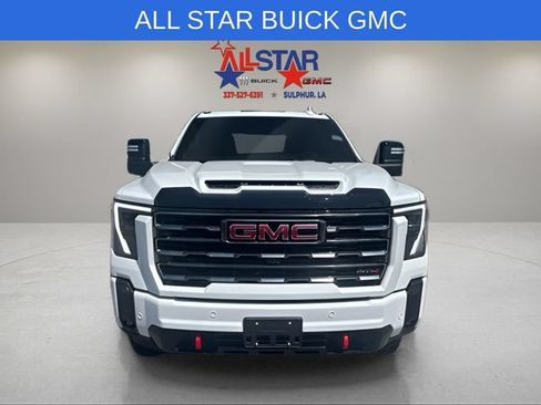 Used 2025 GMC Sierra 2500 AT4 AWD/4WD image 2