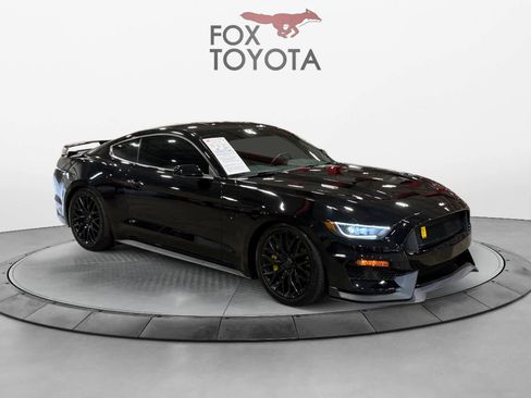Used 2017 Ford Mustang GT Premium w/ GT Performance Package image 8