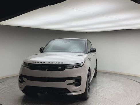 New 2026 Land Rover Range Rover Sport Dynamic SE image 7