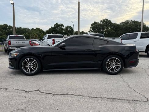 Used 2017 Ford Mustang Premium RWD image 8