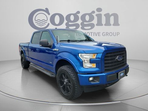 Used 2017 Ford F150 XLT w/ Equipment Group 302A Luxury AWD/4WD image 4