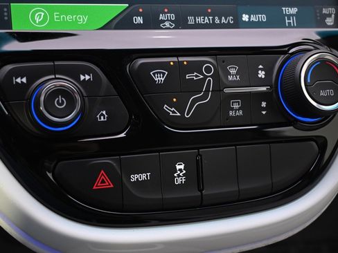 Used 2017 Chevrolet Bolt Premier w/ Infotainment Package image 31