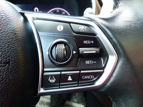 Used 2024 Acura MDX SH-AWD w/ Technology Package image 24