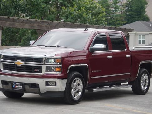 Used 2014 Chevrolet Silverado 1500 LTZ Z71 w/ LTZ Plus Package AWD/4WD image 29
