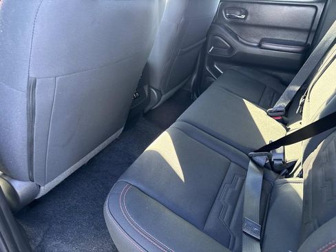 Used 2025 Nissan Frontier PRO-4X image 15