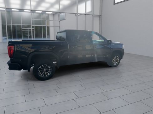 Used 2021 GMC Sierra 1500 AT4 image 9