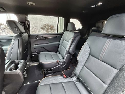 New 2025 GMC Acadia AT4 w/ Super Cruise Package image 36