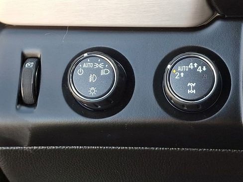 Used 2019 GMC Yukon XL Denali w/ Denali Ultimate Package image 28