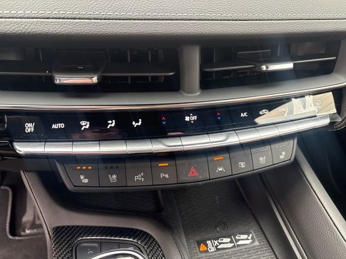 New 2026 Cadillac CT5 V Blackwing w/ Carbon Fiber 1 Package image 30