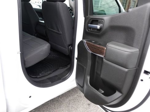 Used 2022 GMC Sierra 1500 SLE w/ X31 Off-Road Package image 29