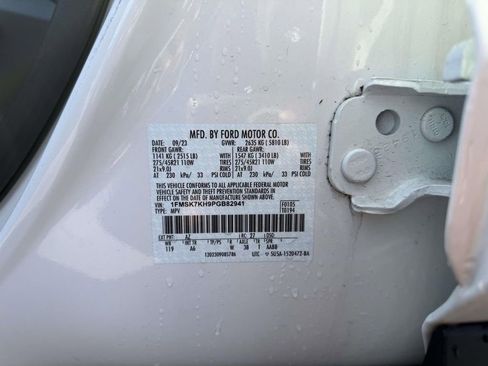 Used 2023 Ford Explorer ST-Line w/ Class IV Trailer Tow Package RWD image 8