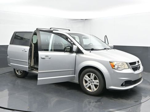 Used 2012 Dodge Grand Caravan Crew w/ Crew Value Pkg image 32
