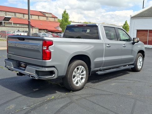 Used 2023 Chevrolet Silverado 1500 LTZ AWD/4WD image 17