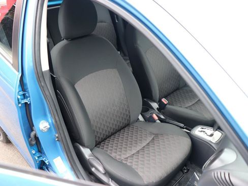 Used 2024 Mitsubishi Mirage ES FWD image 14