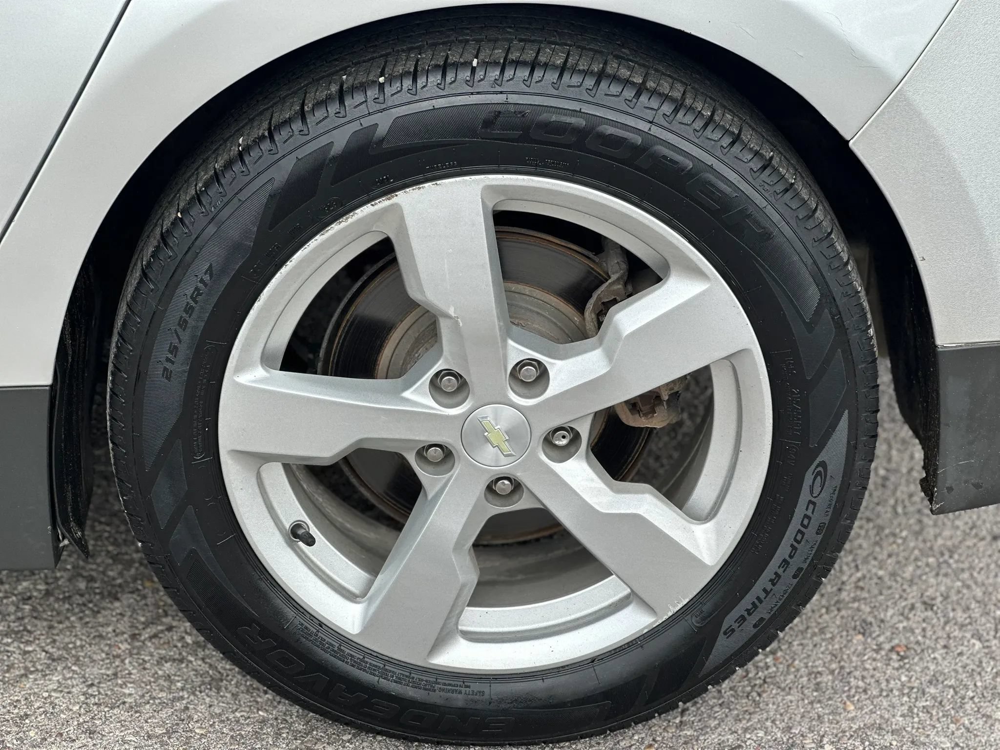 Used 2013 Chevrolet Volt FWD image 24