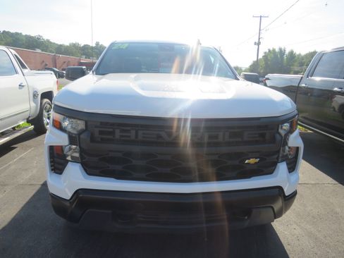 Used 2024 Chevrolet Silverado 1500 W/T w/ WT Value Package AWD/4WD image 2
