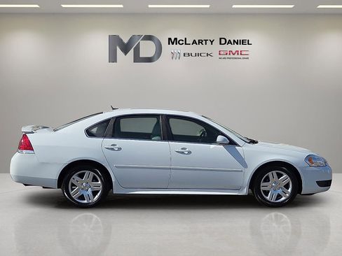 Used 2011 Chevrolet Impala LT w/ Luxury Edition Package image 6