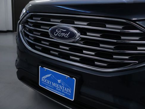 Used 2024 Ford Edge Titanium image 9