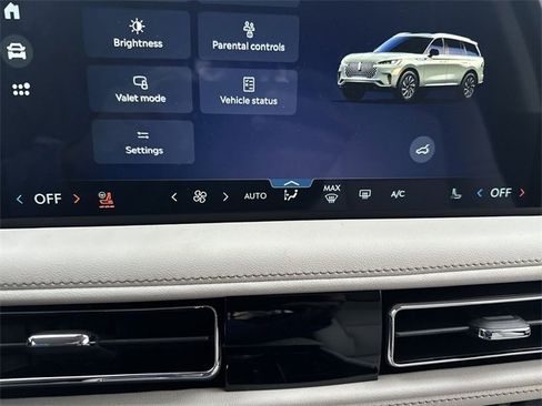 New 2026 Lincoln Aviator Premiere image 19