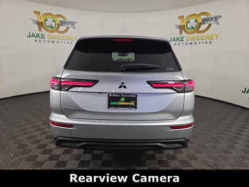 New 2026 Mitsubishi Outlander ES image 6