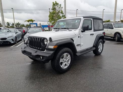 Used 2022 Jeep Wrangler Sport S image 3