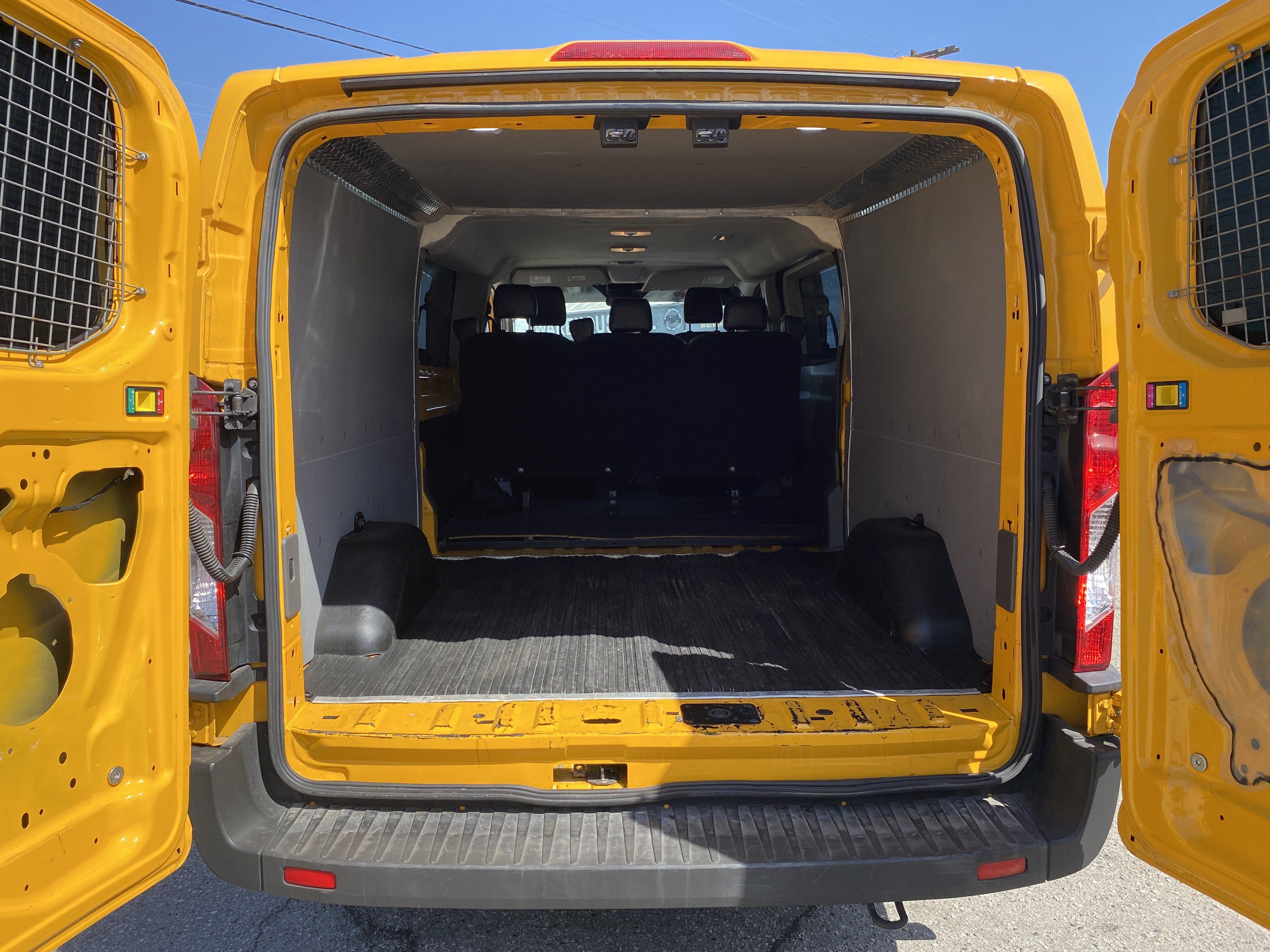 Used 2020 Ford Transit 250 130 Low Roof RWD image 15