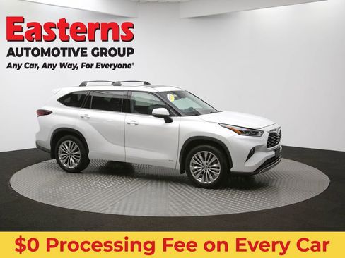 Used 2024 Toyota Highlander Platinum AWD/4WD image 53