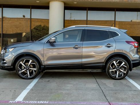 Used 2022 Nissan Rogue Sport SL AWD/4WD image 11
