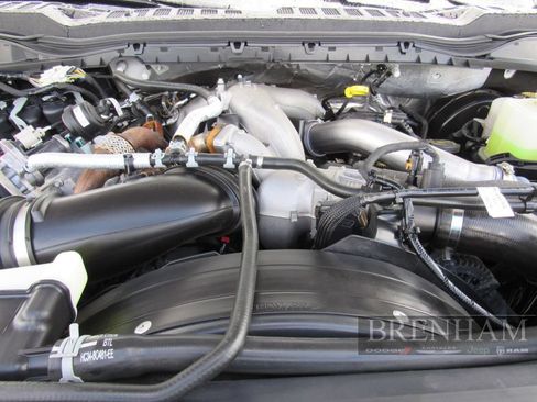 Used 2024 Ford F250 Lariat AWD/4WD image 8