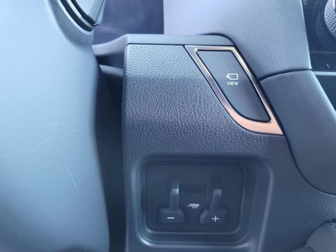 Used 2024 Lexus GX 550 w/ Accessory Package (31) image 14