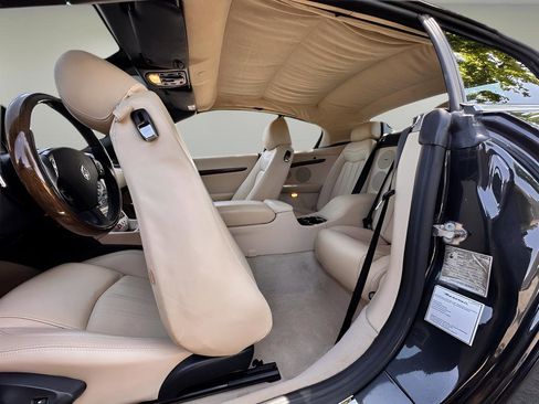 Used 2011 Maserati GranTurismo Convertible image 29