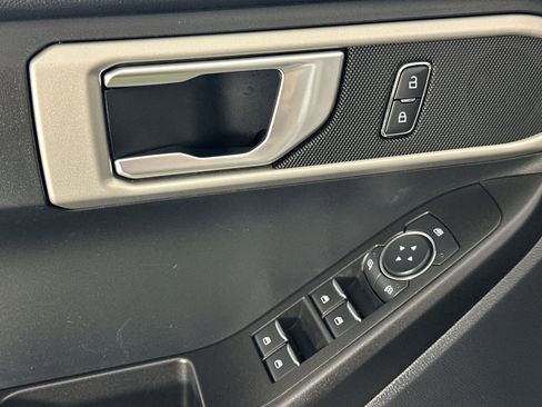 Used 2021 Ford Explorer 2WD image 13