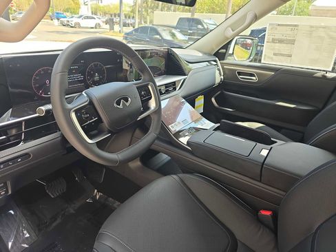 New 2026 INFINITI QX80 Luxe w/ Cargo Package RWD image 17
